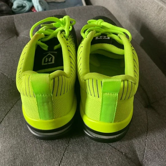 Men’s safety shoes 
Nasogetch brand 
Steal toe 
Size 41 EU
Great condition - Picture 3 of 6